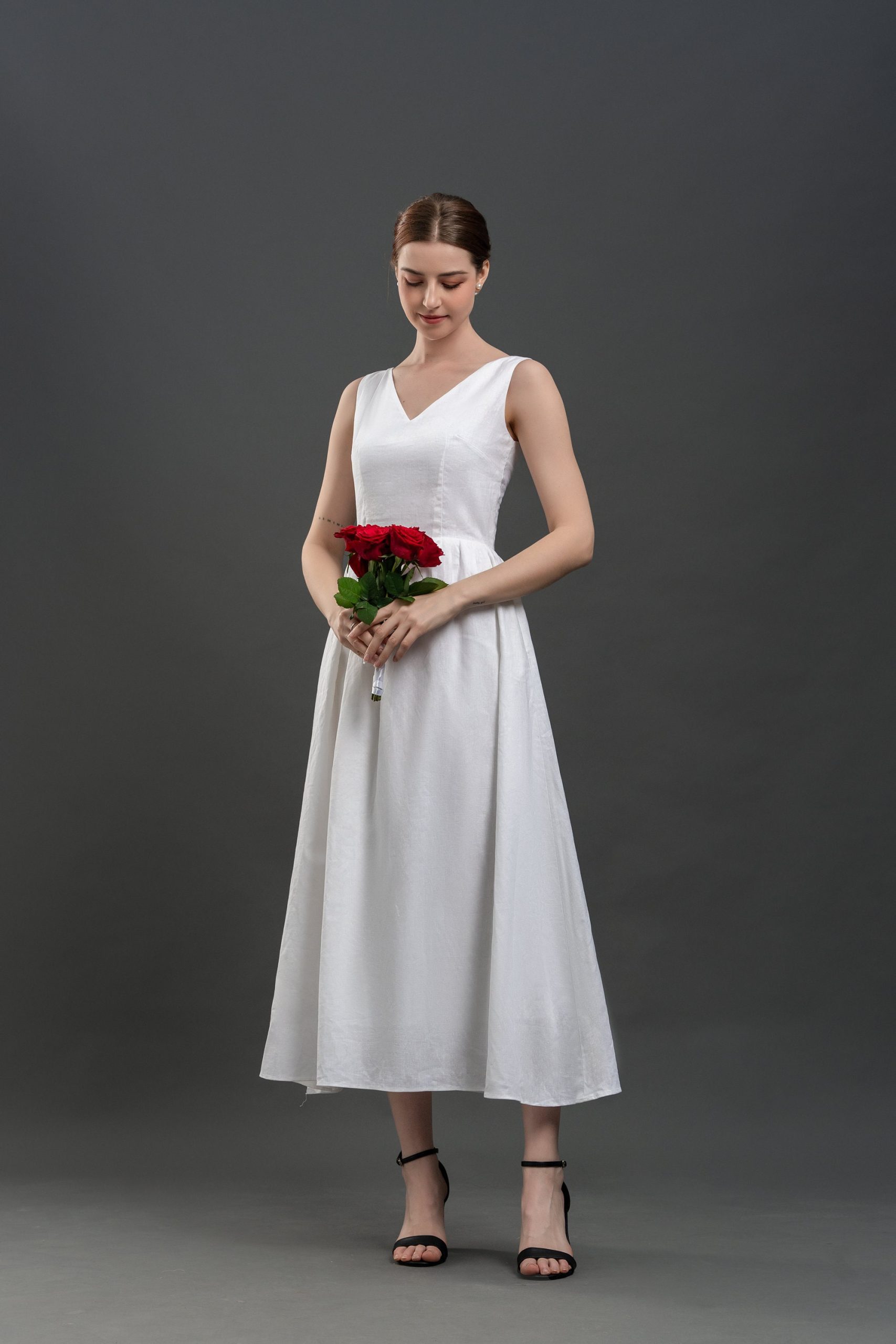 White V-Neck Sleeveless Midi Dress - Image 4